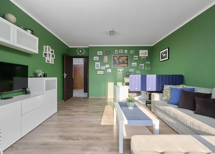 Lively In With Balcony And Desk By Renters * Wrocław
